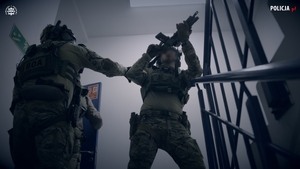 Funkcjonariusze podczas międzynarodowych warsztatów kontrterrorystycznych w Warszawie.