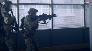 Funkcjonariusze podczas międzynarodowych warsztatów kontrterrorystycznych w Warszawie.