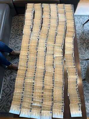 zabezpieczone podrobione dowody rejestracyjne od samochodów.