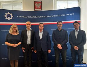 Uczestnicy spotkania delegacji rumuńskiej Policji oraz polskich policjantów.