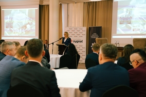 Uczestnicy konferencji w trakcie obrad.