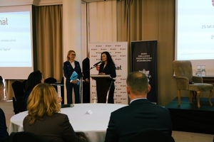 Uczestnicy konferencji w trakcie obrad.