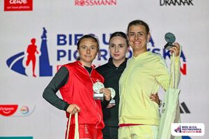 Zawodnicy na podium.