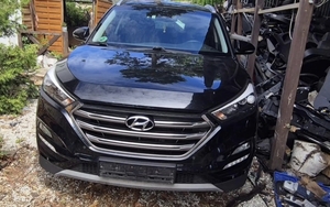 Odzyskany przez policjantów samochód marki Hyundai.