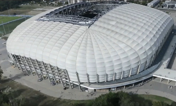 Stadion Lecha Poznań widziany z lotu ptaka.