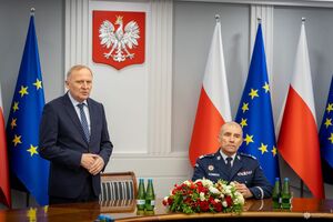 Uroczyste spotkanie Ministra SWiA i I Zastępcy Komendanta Głównego Policji z laureatami konkursu "Policjant, który mi pomógł" i ich przełożonymi.