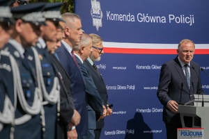 Uroczysty apel w Komendzie Głównej Policji.