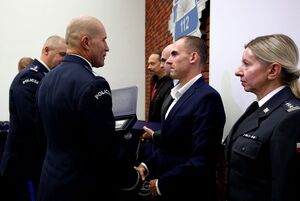 odznaczeni policjanci.