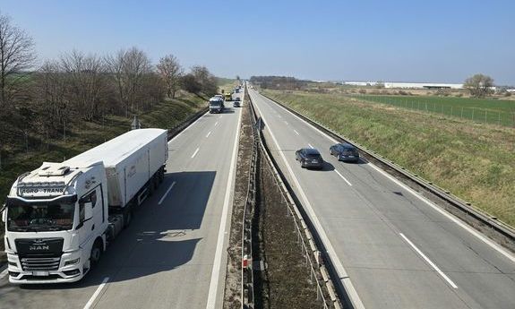 Pijany kierowca ciężarówki zatrzymany na autostradzie A4 – miał ponad 2,5 promila