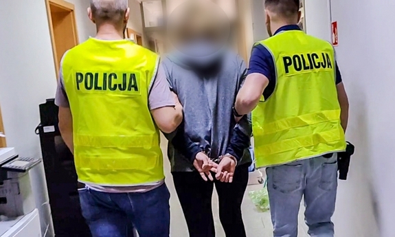 Kradzież na ponad 1,4 miliona złotych – kooperacja policjantów doprowadziła do szybkiego zatrzymania podejrzanej