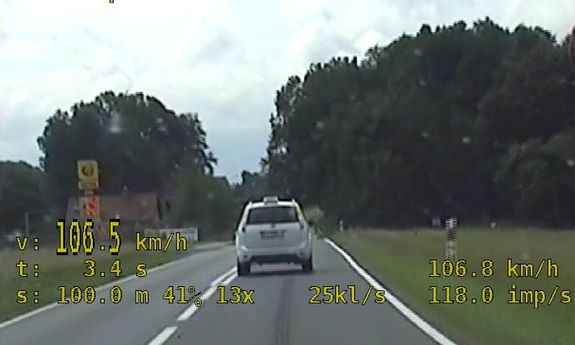 Taksówkarz pędził 106 km/h w terenie zabudowanym