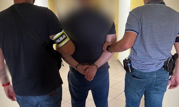 Policjanci z Wielenia zatrzymali mężczyzn odpowiedzialnych za kradzież miedzianego dachu z Pałacu Sapiehów - straty przekraczają 600 tys. zł