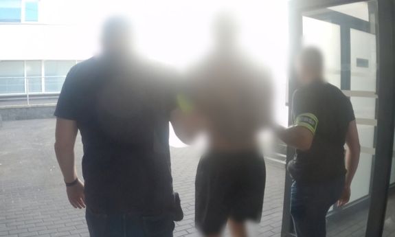 Wspólne uderzenie CBŚP i KWP w Łodzi: zatrzymany 39-latek ukrywający się od lat