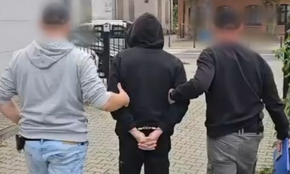 Poszukiwany za śmiertelne potrącenie człowieka zatrzymany w Warszawie