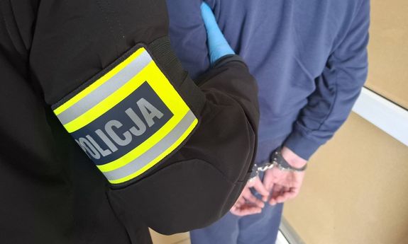 Pijany kierowca potrącił policjantkę