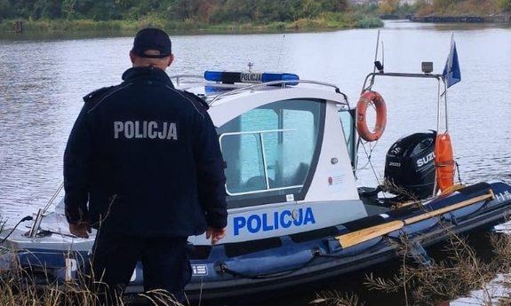 Czujność i profesjonalizm – dolnośląski policjant po służbie ruszył na ratunek dławiącemu się mężczyźnie