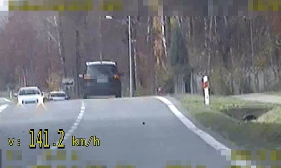 Jechał z prędkością 141 km/h w obszarze zabudowanym