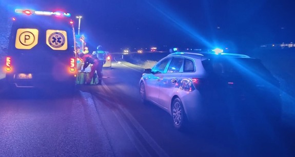 Potrącenie pieszego - policjant po służbie udzielił pierwszej pomocy