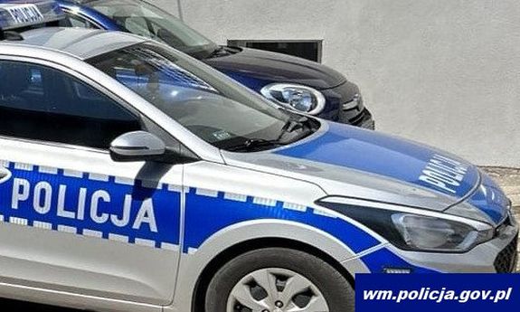 Pijany kierowca spowodował kolizję i odjechał z miejsca zdarzenia. Zatrzymała go policjantka po służbie