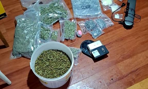 Uderzenie w przestępczość narkotykową. Policjanci z Oławy zlikwidowali kolejny narkobiznes