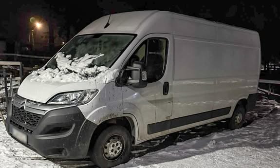 Policjanci odzyskali skradzionego busa. Zatrzymany mężczyzna poszukiwany ENA