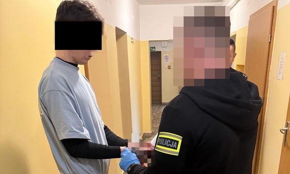 Chciała zainwestować, straciła ponad 150 tysięcy złotych. Oszust wrócił po więcej - "wpadł" w policyjną zasadzkę