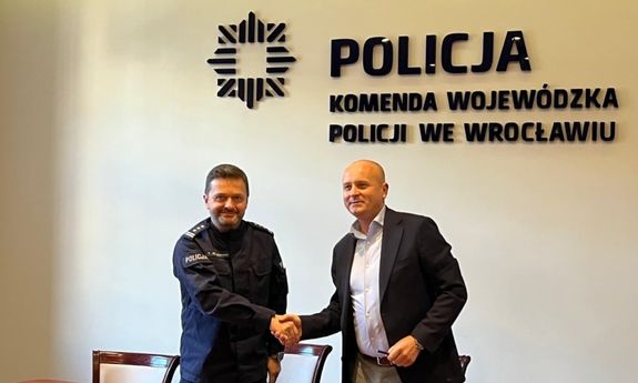 Nowa siedziba Komendy Powiatowej Policji w Trzebnicy - podpisano umowę na jej budowę