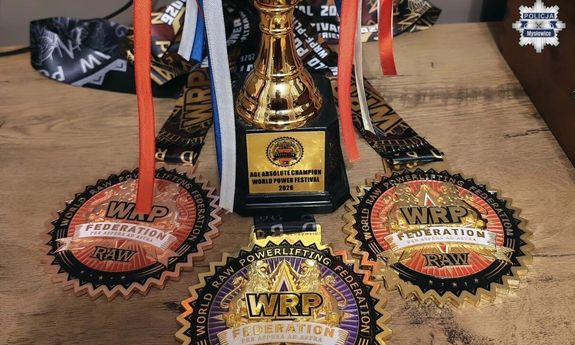 Sierż. Kamila Dulowska z kolejnymi sukcesami w trójboju siłowym