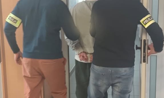 Mieszkaniec Ełku zatrzymany za kradzież z włamaniem