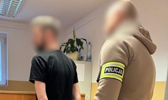 Napadał na sklepy i groził kasjerom nożem, teraz jemu grozi 20 lat więzienia