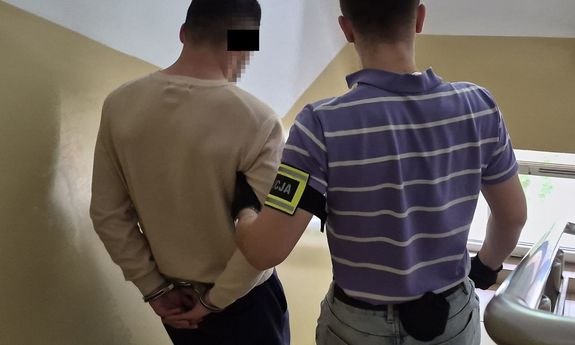Tymczasowy areszt dla obywatela Uzbekistanu za oszustwa "na pracownika banku"