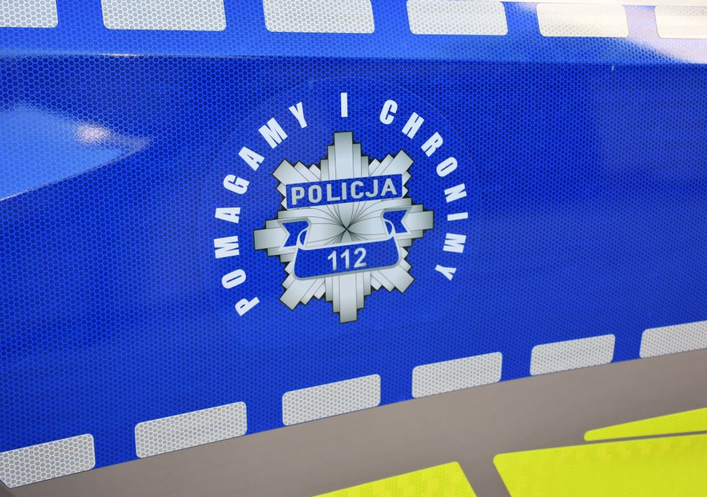 W piżamie i w klapkach błąkała się po ulicy. Pomoc przyszła na czas