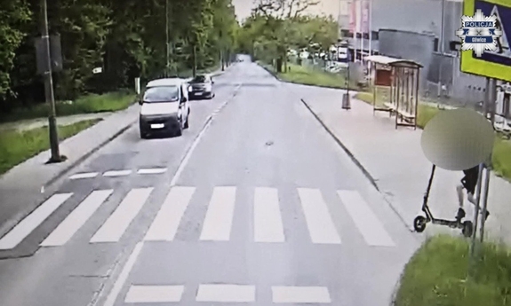 11-latek na hulajnodze wjechał pod autobus. Publikujemy nagranie ku przestrodze