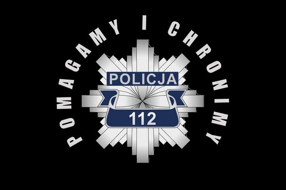 Policjanci ewakuowali kobietę z zadymionego mieszkania