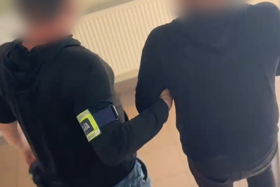 Policjanci wyjaśniają sprawę nagrywania kobiet korzystających z toalety w jednej z ostródzkich restauracji