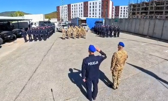 Policjanci XXXIX rotacji JSPP w Kosowie oddali hołd poległemu na służbie koledze