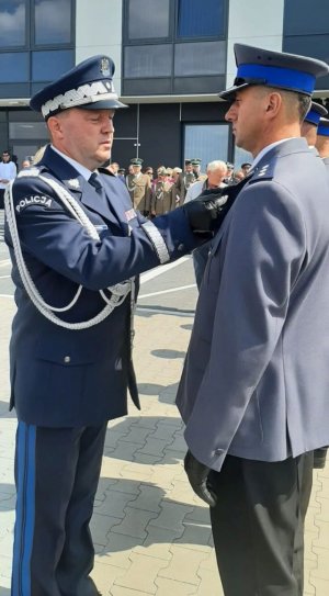 nadinsp. Tomasz Trawiński wręcza awanse, nominacje, odznaczenia