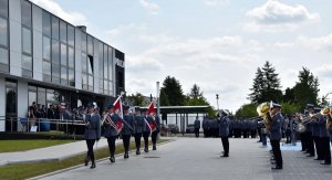 Wojewódzkie obchody święta Policji w Zachodniopomorskiem na placu przed Komendą Powiatową Policji w Świdwinie