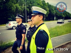 Stażyści niemieckiej policji  podczas służby szczecińskiej drogówki