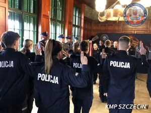 ślubowanie nowych policjantów