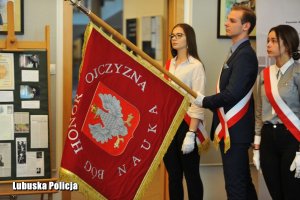 Poczet sztandarowy.