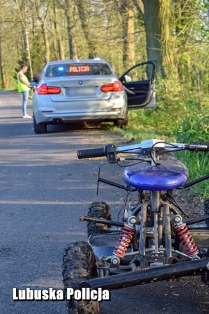 quad i radiowóz na miejscu zdarzenia