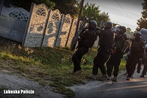 Policjanci podczas działań