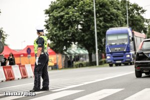 policjantka na drodze