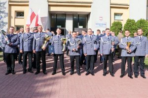 Zdjęcie pamiątkowe policjantów.