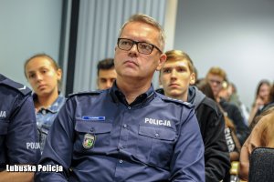 inspektor Kłosowski podczas prelekcji