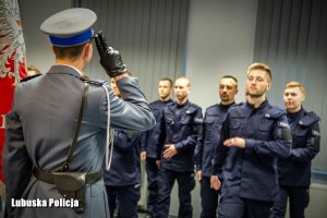 policjanci występują do ślubowania