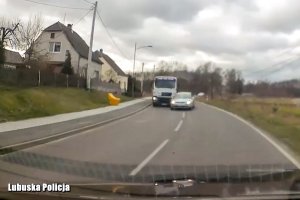Niebezpieczne zdarzenie drogowo przesłane na skrzynkę STOP AGRESJI.