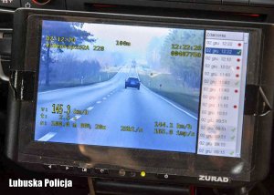 Ekran policyjnego videorejestratora.