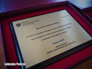 Okolicznościowy grawerton.